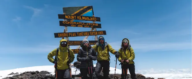 Trasa Lemosho – den 7 – Výstup na vrchol Uhuru Peak a sestup do kempu Millennium